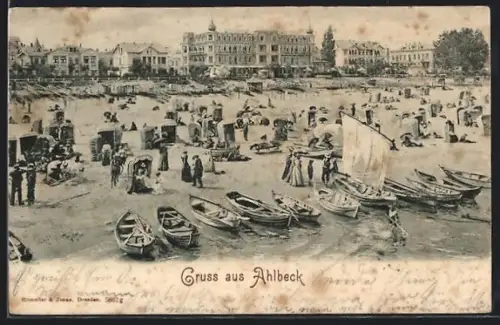 AK Ahlbeck, Strand mit Badegästen, Booten und Strandkörben