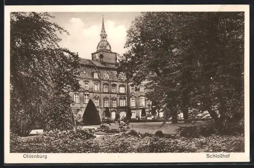 AK Oldenburg, Schlosshof