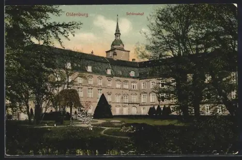 AK Oldenburg, Schlosshof