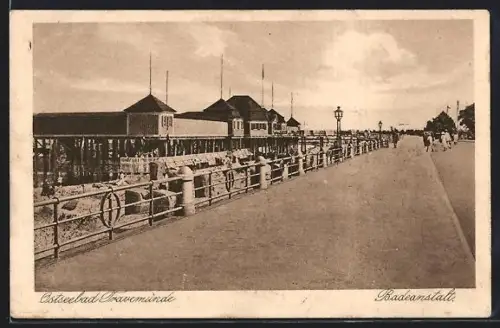 AK Travemünde, Ostseebad, Badeanstalt mit Promenade