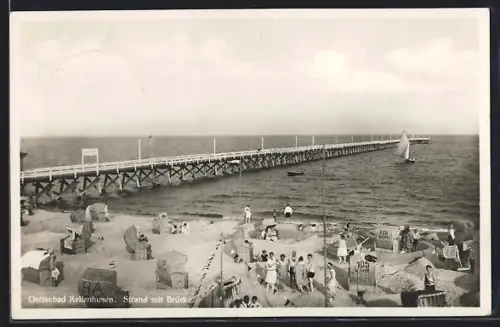 AK Kellenhusen, Ostseebad, Strand mit Brücke