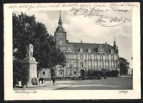 AK Oldenburg i. Old., Schloss mit Löwenstandbild