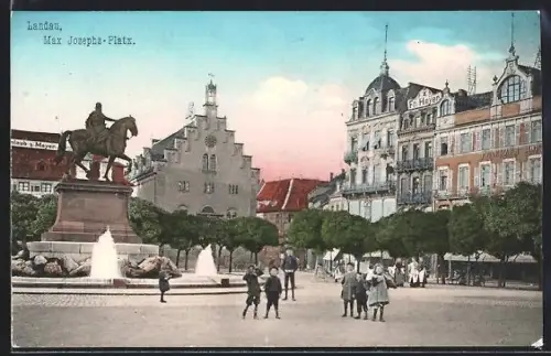AK Landau, Kinder am Max Josephs-Platz