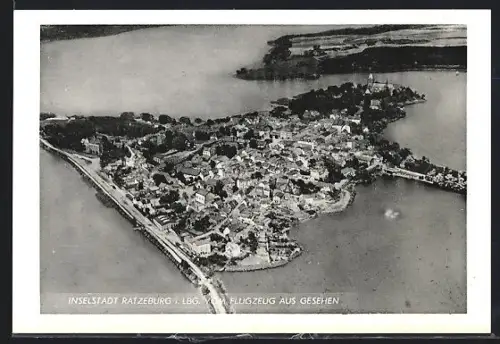 AK Ratzeburg /Lbg., Inselstadt, vom Flugzeug aus gesehen
