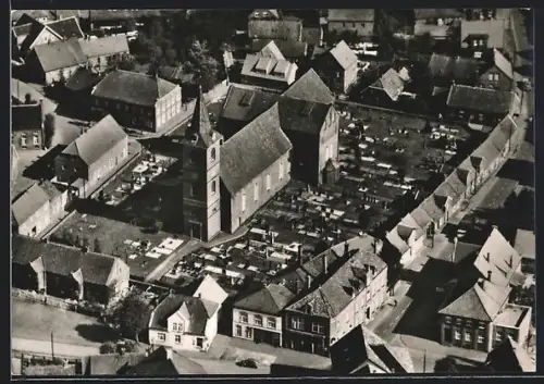 AK Bunde /Ostfriesland, Luftaufnahme des Ortes