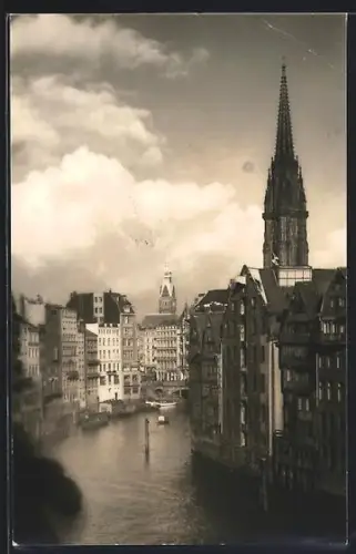 AK Alt-Hamburg, Nikolaifleet mit Kirche aus der Vogelschau