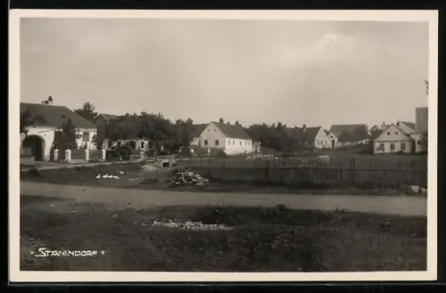 AK Pernegg /N.-Oe., Staningersdorf, Ortsansicht mit Gehöften