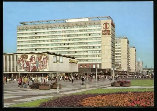 AK Dresden, Prager Strasse mit Inter-Hotel
