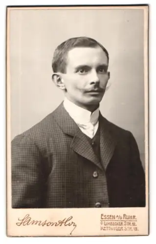 Fotografie Samson Atl., Essen, Limbecker Strasse 12, Portrait eines Mannes