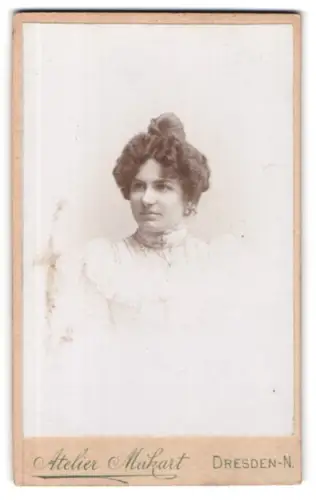 Fotografie Atelier Makart, Dresden, Bautznerstrasse 29, Porträt einer Dame