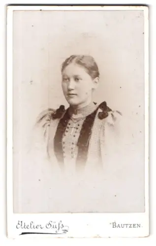 Fotografie Atelier Süss, Bautzen, Porträt einer jungen Frau