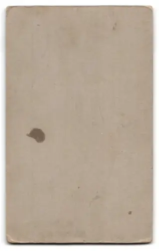 Fotografie R. Jaeger, Bischofswerda, Kind mit Puppe