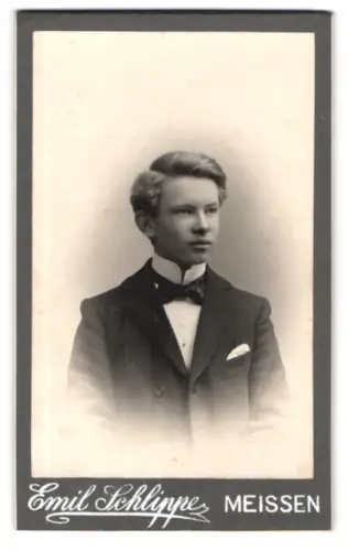 Fotografie Emil Schlippe, Meissen, Elbberg 1, Porträt eines jungen Mannes