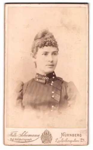 Fotografie Fritz Schumann, Nürnberg, Lauferthorgraben 21, Porträt einer Dame