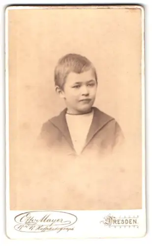 Fotografie Otto Mayer, Dresden, Pragerstrasse 31, Porträt eines Jungen