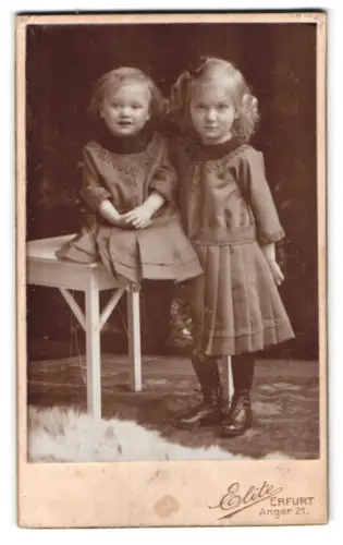 Fotografie Elite, Erfurt, Anger 21, Zwei Kinder in eleganter Kleidung