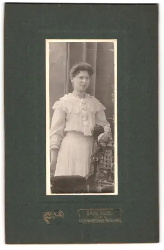 Fotografie Bruno Riedel, Leipzig, Peterssteinweg, Porträt einer jungen Frau