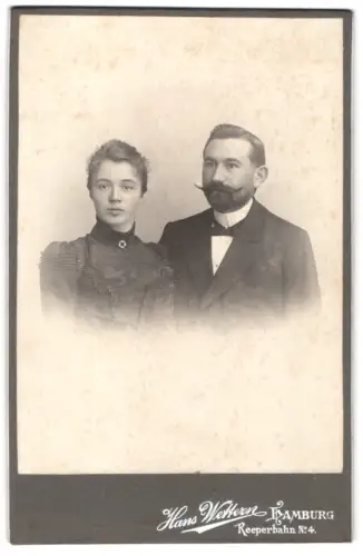 Fotografie Hans Wettern, Hamburg, Reeperbahn 4, Paar in eleganter Kleidung