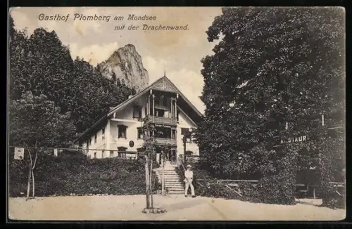 AK Plomberg am Mondsee, Gasthof Plomberg mit der Drachenwand