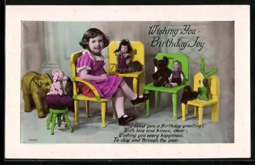 AK Junges Kind sitzt im Stuhlkreis mit Teddybären und Puppen