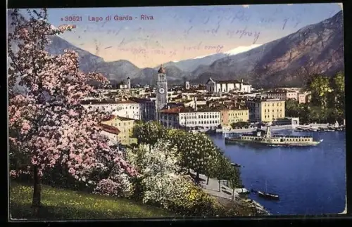 AK Riva /Lago di Garda, Ortsansicht im Frühling, mit Dampfer
