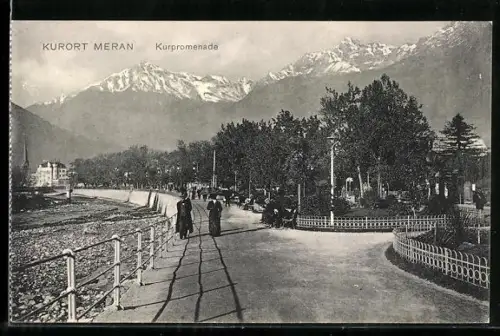 AK Meran / Merano, Blick die Kurpromenade entlang