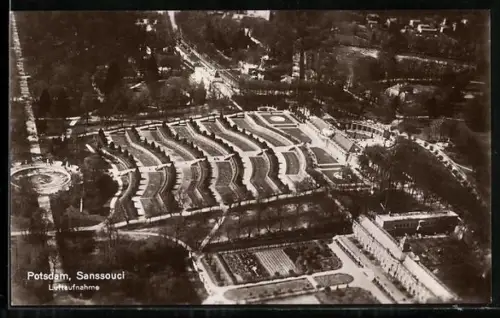 AK Potsdam, Sanssouci, Luftaufnahme des Anlagen