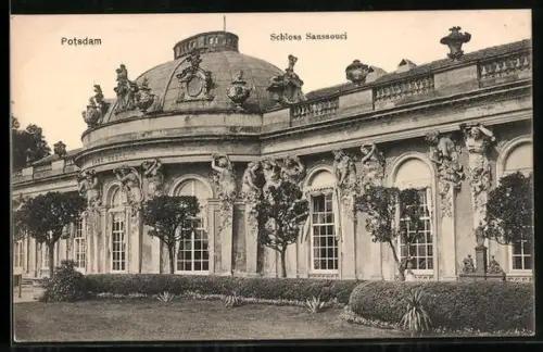 AK Potsdam, Schloss Sanssouci, Partie im Garten