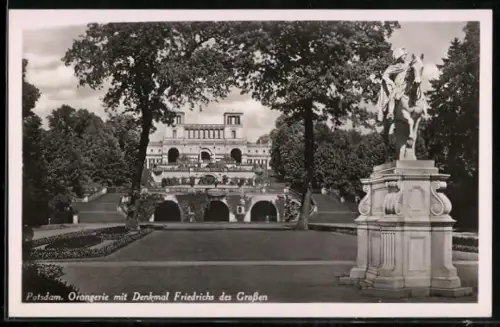 AK Potsdam, Orangerie mit Denkmal Friedrichs des Grossen