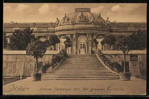 AK Potsdam, Schloss Sanssouci mit der grossen Terrasse