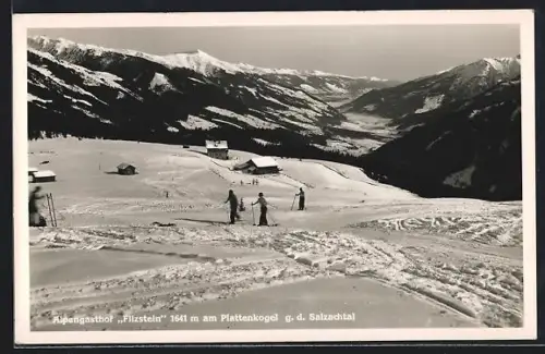 AK Krimml, Alpengasthof Filzstein am Plattenkogel, Skifahrer, Panorama ins Salzachtal