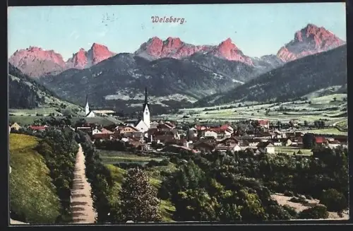 AK Welsberg, Panorama mit Bergkulisse und Kirchen