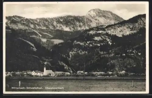AK Wörschach /Obersteiermark, Schwefelbad, Ortsansicht mit Kirche und Bergpanorama