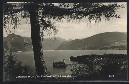 AK Gmunden /O. Ö., Traunsee mit Schloss Ort