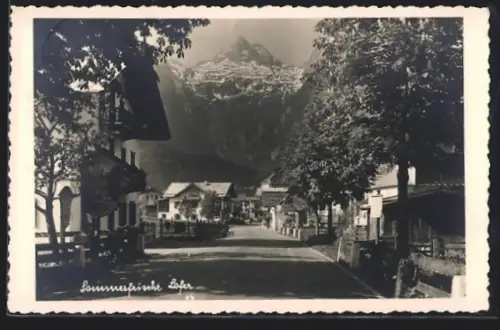 AK Lofer, Strassenpartie mit Gasthaus
