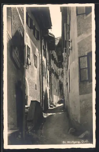 AK St. Wolfgang, Blick in schmale Gasse