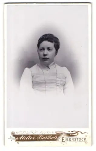 Fotografie Gustav Bartholi, Eibenstock, Porträt einer jungen Frau