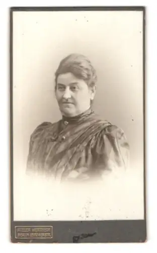 Fotografie Atelier Wertheim, Berlin, Leipzigerstr., Porträt einer Dame