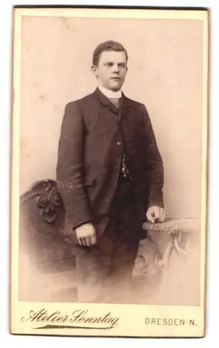Fotografie Atelier Sonntag, Dresden, Alaunstrasse 14, Porträt eines jungen Mannes