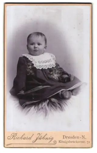 Fotografie Richard Jähnig, Dresden-N., Königsbrückerstr. 71, Porträt eines Kleinkinds