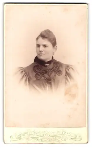 Fotografie Adolph Heinsch, Greiz i. V., Carolinenstrasse 36, Porträt einer Frau