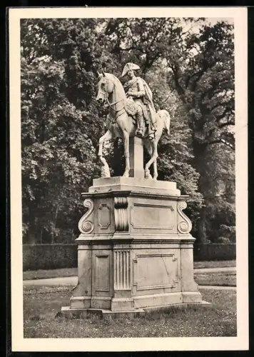 AK Potsdam, Sanssouci, Reiterdenkmal Friedrich des Grossen