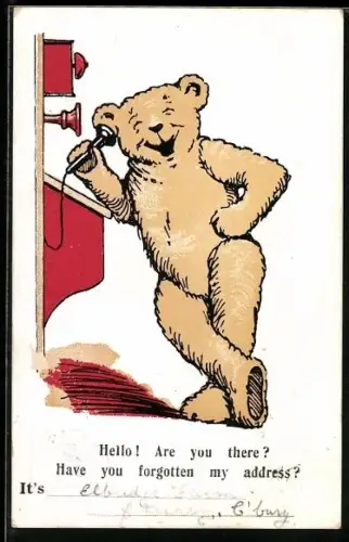 AK Teddy spricht lächelnd mit jemandem am Telefon