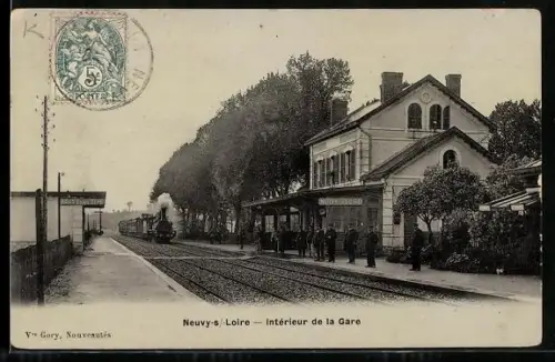 AK Neuvy-sur-Loire, Intérieur de la Gare