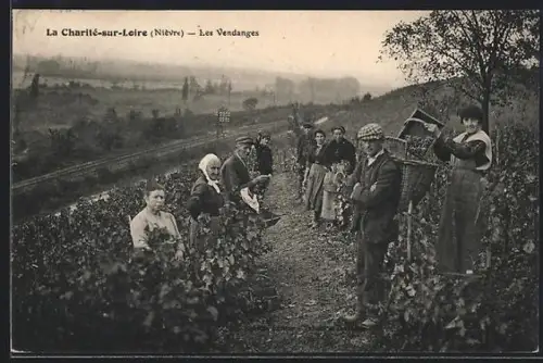 AK La Charité-sur-Loire /Nièvre, Les Vendanges