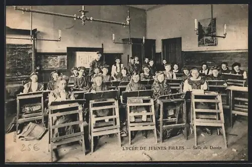 AK Nantes, Lycée de Jeunes Filles, Salle de Dessin
