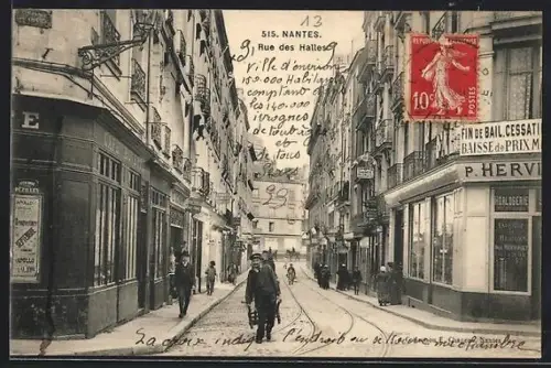 AK Nantes, Rue des Halles animée avec passants et boutiques