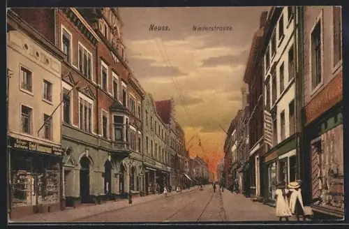 AK Neuss, Abendstimmung in der Niederstrasse
