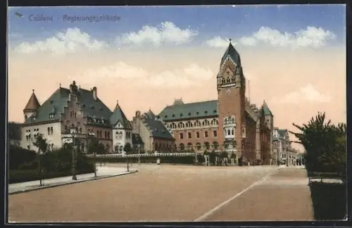 AK Coblenz, Regierungsgebäude mit Strassenpartie