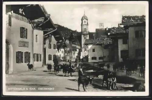 AK Mittenwald /Isar, Obermarkt mit Ziegen